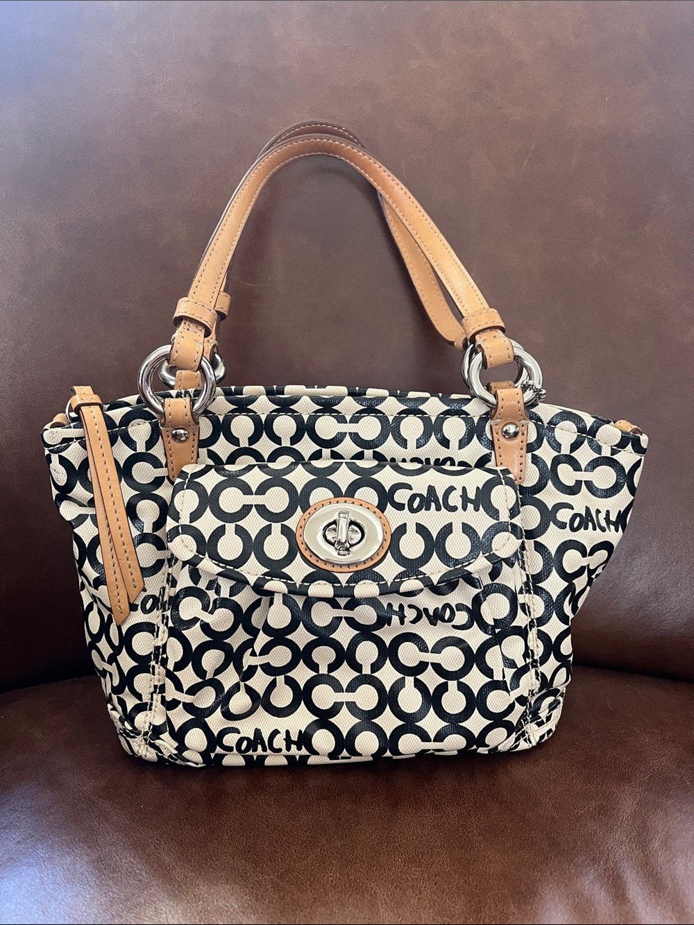 Coach Leah Optic Art Coated Canvas Shoulder Bag